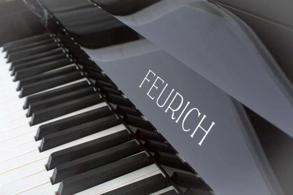 133-detail-4-logo-web_orig